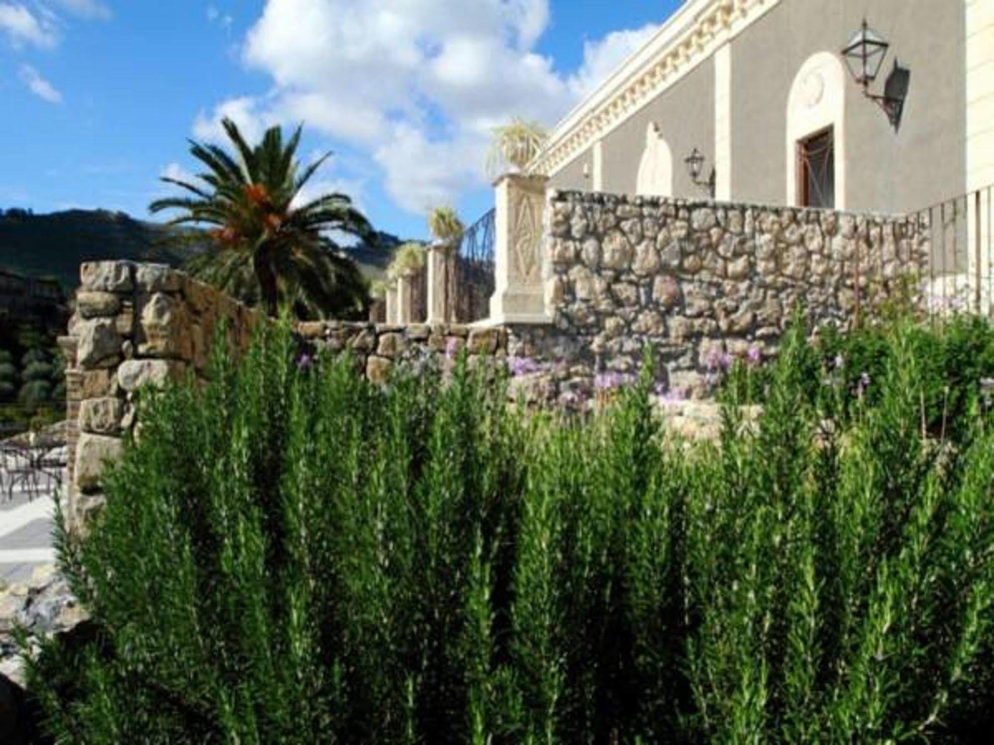 Vecchia Dimora Resort Centuripe Exterior photo