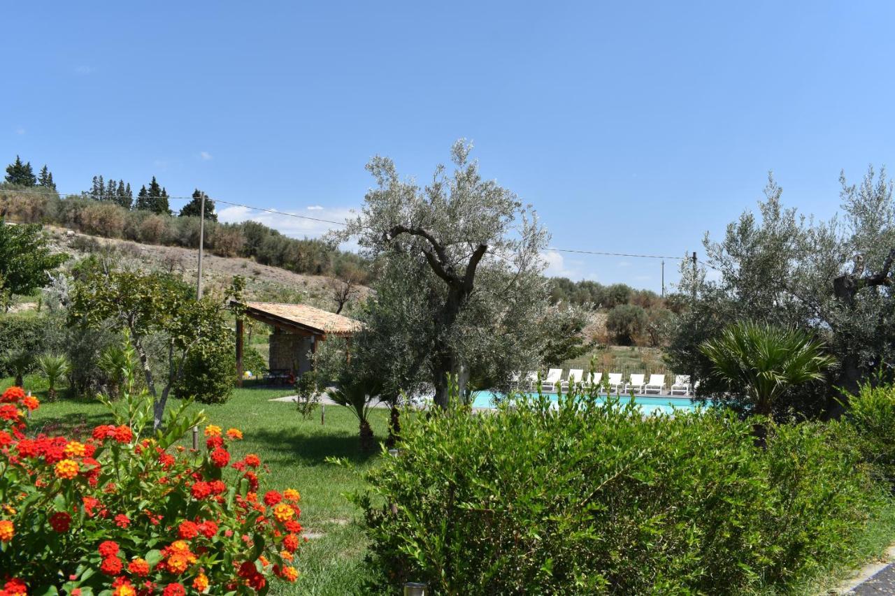 Vecchia Dimora Resort Centuripe Exterior photo